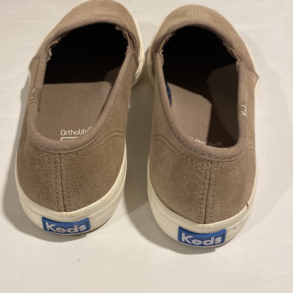 Shoes - Picture 4 of 4